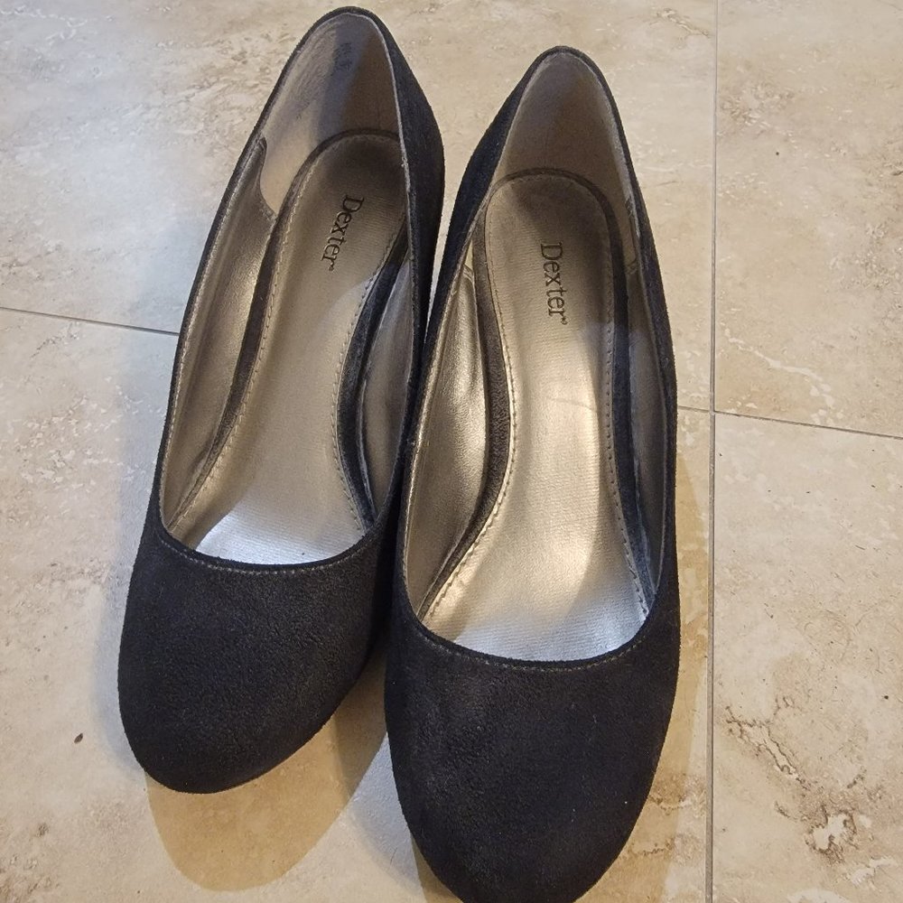 Dexter black suede wedges size 8.5